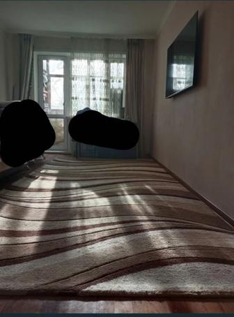 Срочно продается ковер в хорошем состоянии