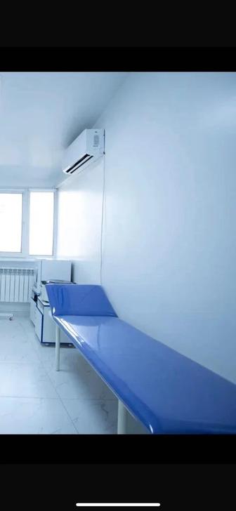 Медицинская кушетка