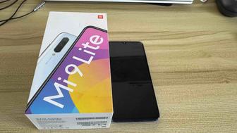 Смартфон Xiaomi Mi 9 Lite (на запчасти)