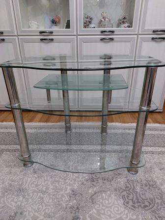 Продам стеклянную тумбу под телевизор