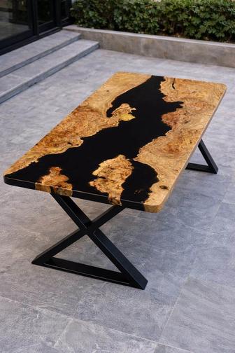 Эксклюзивный стол из массива карагача на 8 персон в наличии