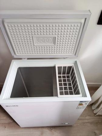 продается морозильник