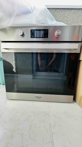 Продам электродуховка Hotpoint