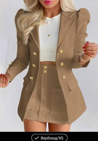 Продам женский костюм