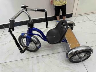 Трехколестный велосипед