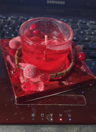 Продам свечу Романтик.