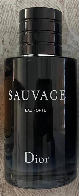 Продам Тестер Dior Sauvage Eau de Parfum.