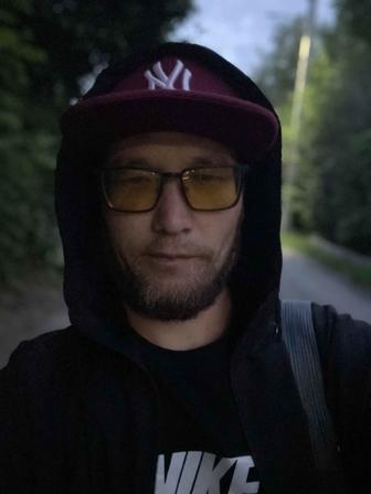 Кладовщик / кладовщица
