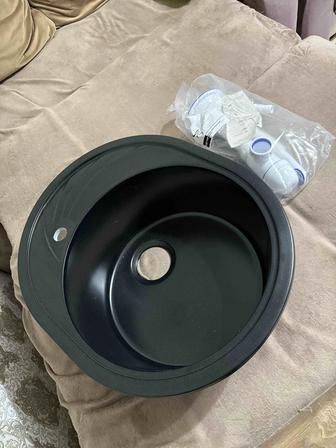 Кухонная мойка из искусственного мрамора НОВАЯ