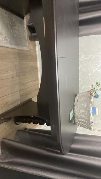 продам стол гостинный раскладной