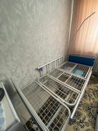 Медицинская кровать