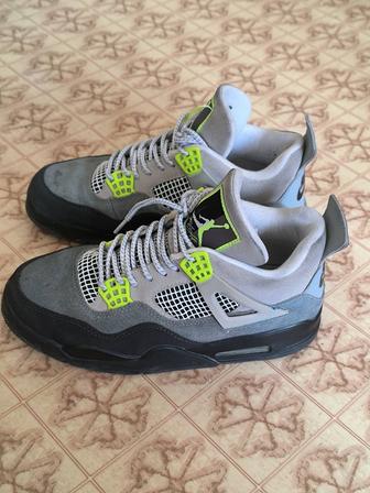 Кроссовки Nike Jordan 4, продам