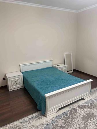 Продам спальный гарнитур