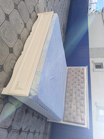 Тахта большая