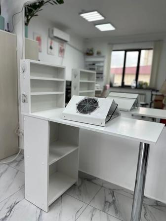 Продам стол и вытяжку для маникюра