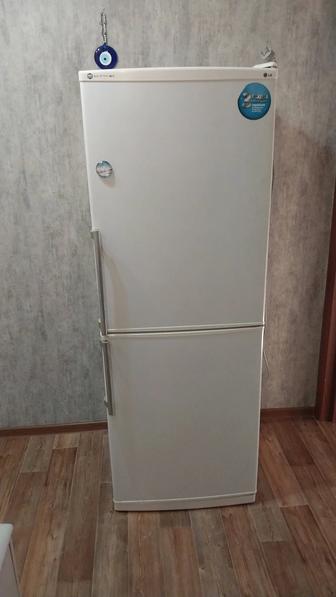Продам холодильник