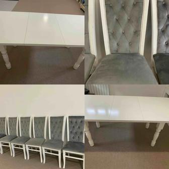 Стол со стульями