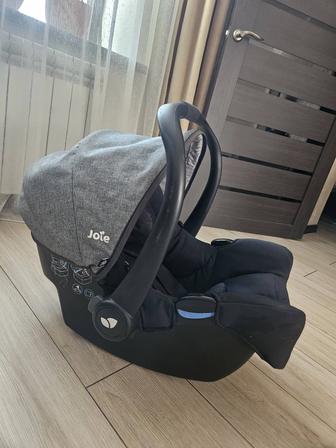 Продам автолюльку Joie