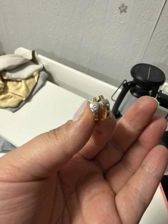 Продам золотые сережки