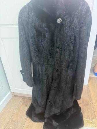 Продам норковую шубу