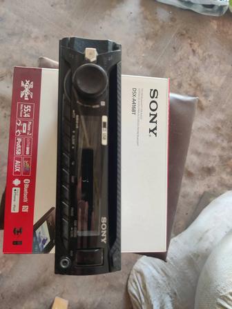 Автомобильная автомагнитола Sony