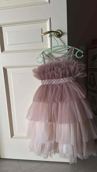 Платье нарядное для девочки