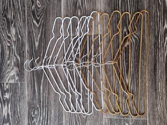 Продаётся вешалки