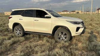 Аренда Тойота Фортунер на работу с водителем