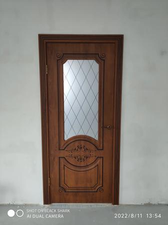 Установка межкомнатных и входных дверей.