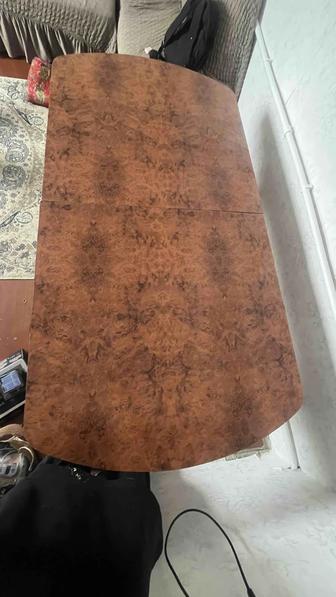 Продаю стол