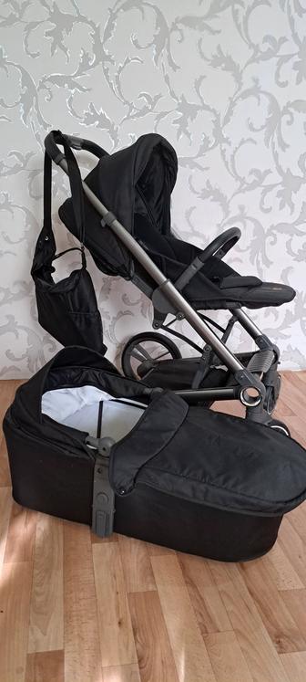 Продается детская коляска 2 в 1