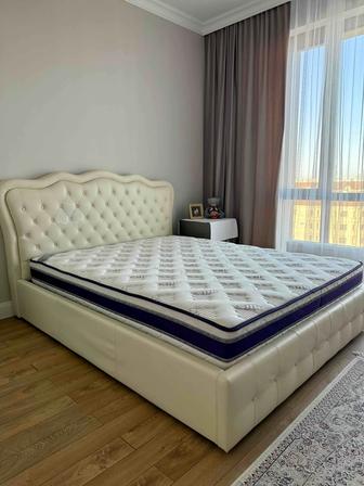 Продам кровать двухспальную 160 на 200 с подъемным механизмом