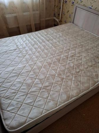 Матрас 160 на 200, бесплатно
