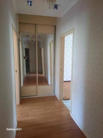 Продам дверь зеркало