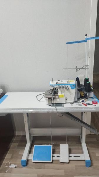 Продам оверлок