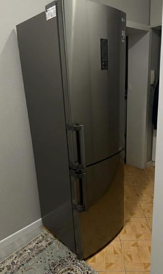 LG холодильник