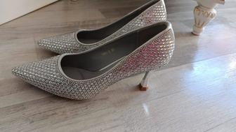 Туфли женские