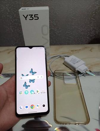 Смартфон Vivo Y35 4/128Gb