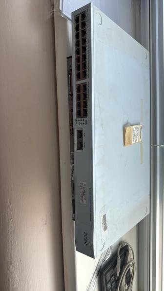 Коммутатор 3 COM 3C17300A