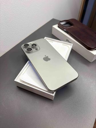 iPhone 15 Pro Max 90%