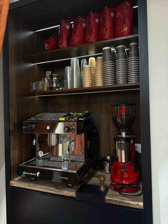 Сдам в аренду кофе машину Julius Meinl.