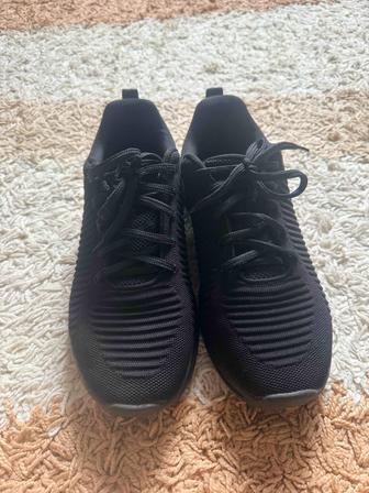 Продам мужские кросовки Demix