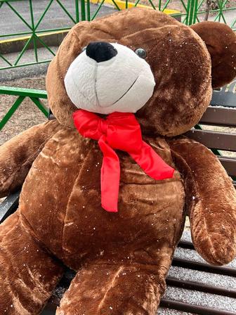 Продам Большого Плюшевого Медведя