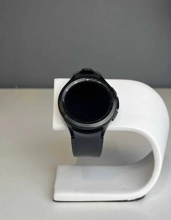 Samsung Watch 4 46mm в идеальном состоянии