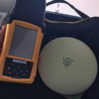 Продаётся gps приёмник Trimble R3