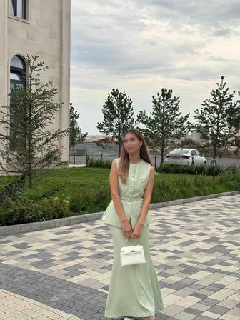 Женская двойка и вечерние платья