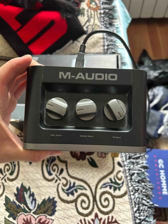 Звуковая карта M-audio Fast track