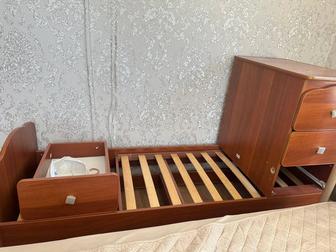 Продам детскую кроватку