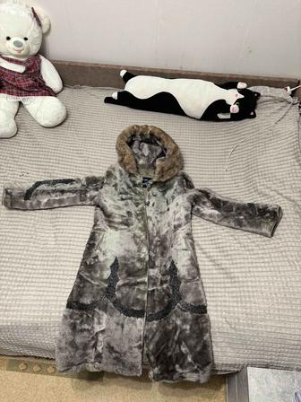 Продам шубу.Цигейка, норка