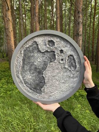 Продам картину Луна
